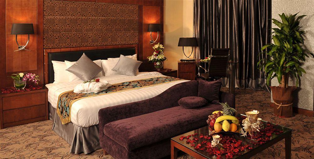 ホテル アル　ハムラ パレス バイ ウォーウィック リヤード 部屋 写真